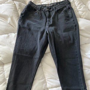 American Eagle Black Mom Jeans